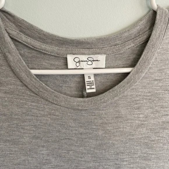 Jessica Simpson Heather Gray Tee Size S - Picture 2 of 4